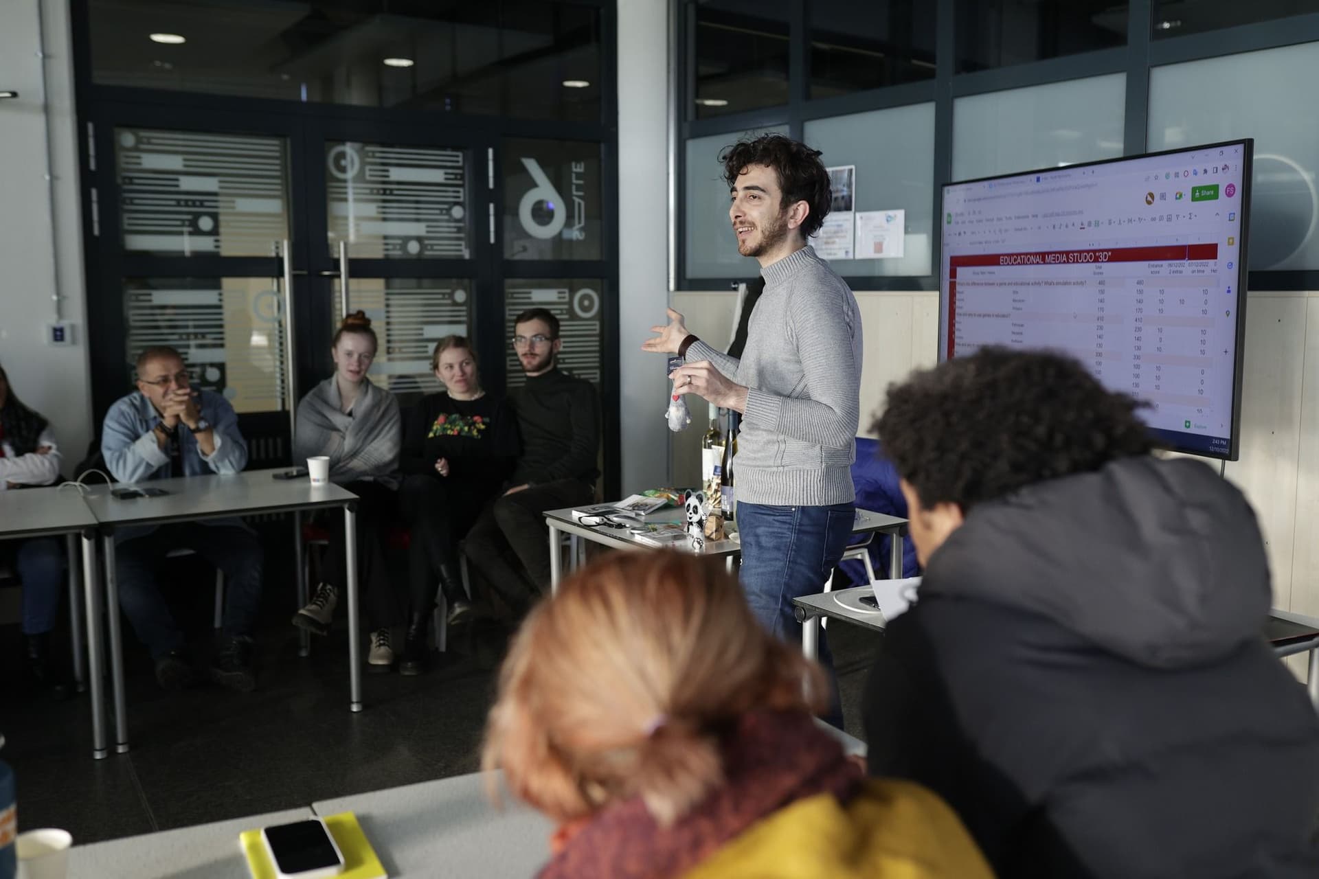 3D Education: Democracy, Diversity and Dialogue